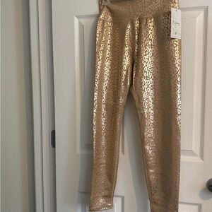 NWT - BuffBunny Leggings - Nude and gold leopard